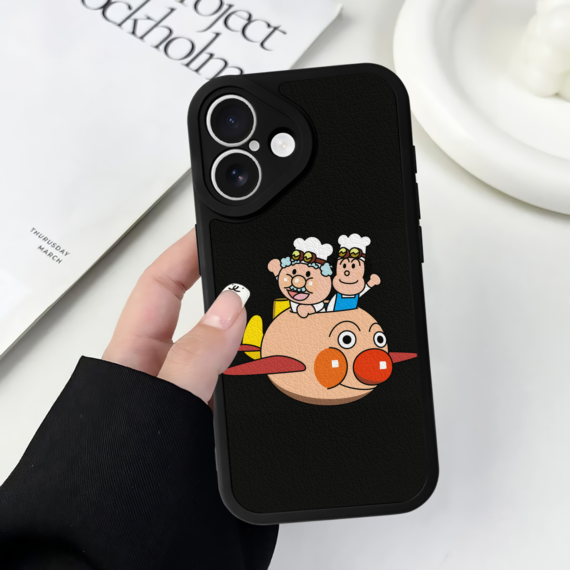 （画像用） アンパンマン Anpanman 【iPhone 16シリーズ対応】シリコンスマホケース（レザー調） 材質：シリコン